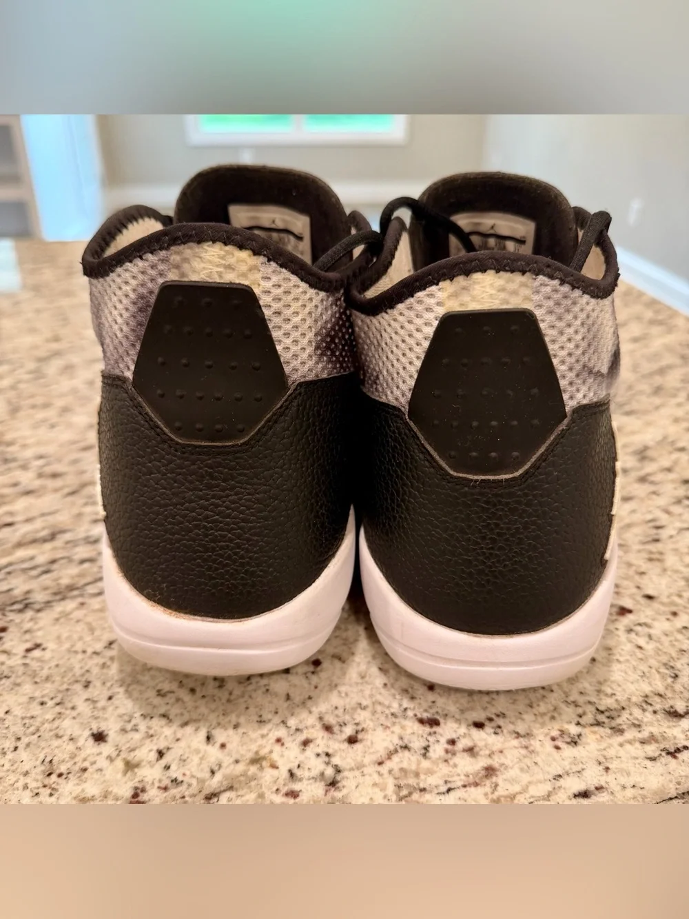 Nike Air Jordan Reveal Black White Basketball Shoes Mens Size 13 834229-011